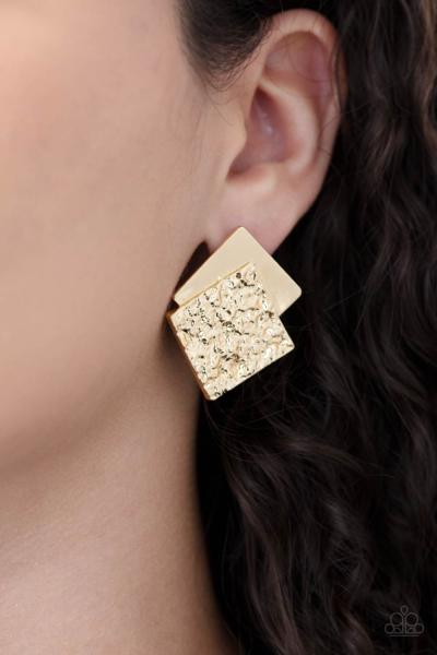 Square With Style - Gold Post